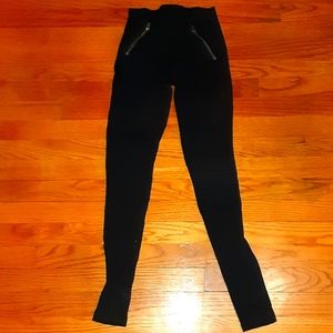 Black fashion nova pants, small